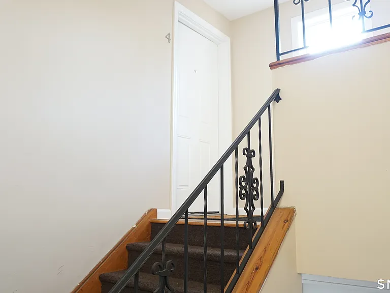 28-30 Sampson St #4 — Photo 17