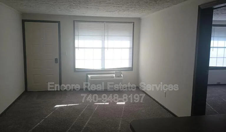 380 N 40th St #9 — Photo 3