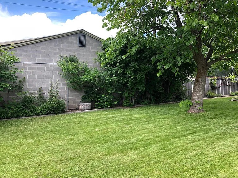 379 N 250 E — Photo 4