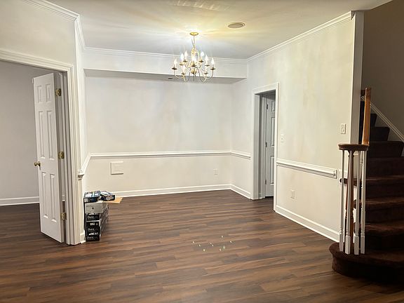 5th image of 5035 Softwood Ln