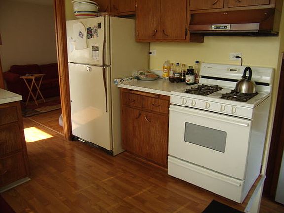 4th image of 3534 Louis St