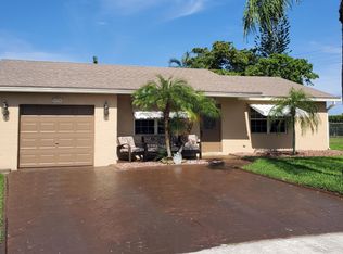 9370 Richmond Cir, Boca Raton, FL 33434