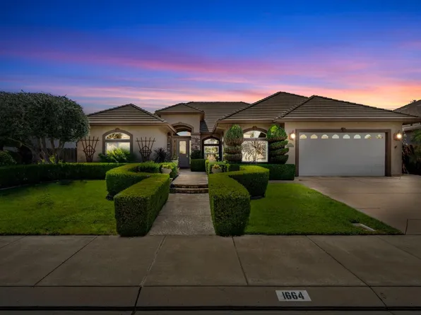 1664 Augusta Pointe Dr, Ripon, CA 95366