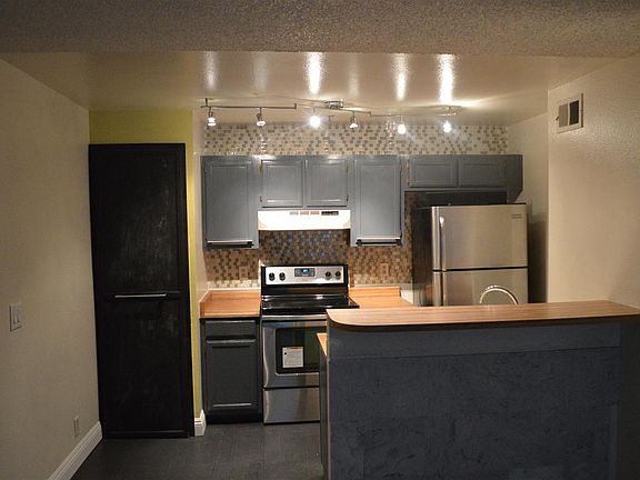 3rd image of 1361 E University Ave APT 204
