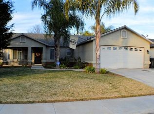514 4th St, Sanger, CA 93657