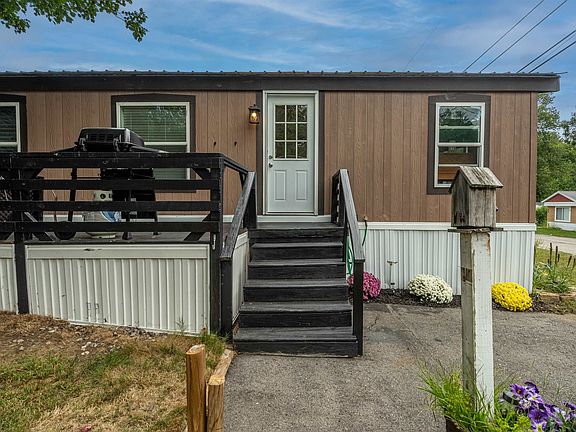 4th image of 85 Crystal Springs Way