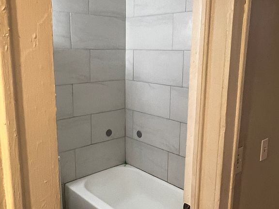 3rd image of 339 Basswood St #1