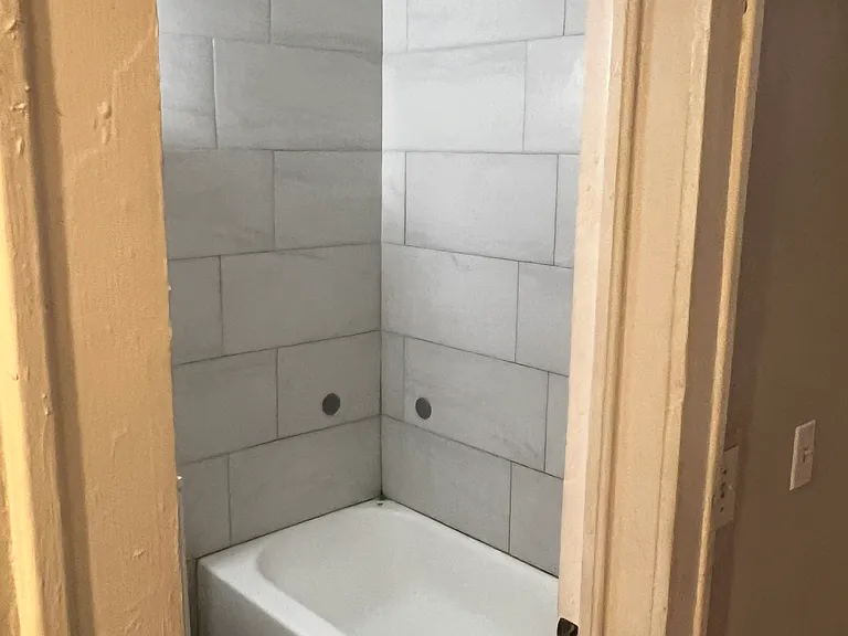 339 Basswood St #1 — Photo 3
