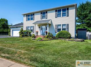 58 Wetherhill Way, Dayton, NJ 08810