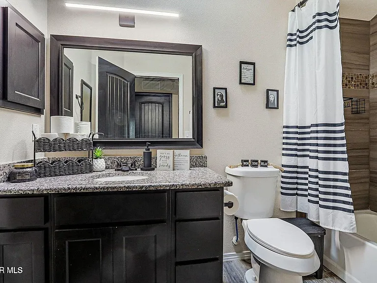 14270 Richard Wiles Ave — Photo 11