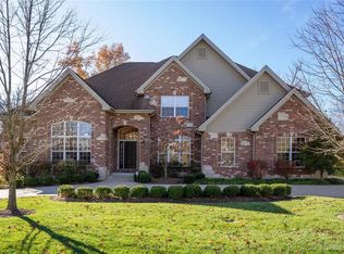 1439 Fawnvalley Dr, Des Peres, MO