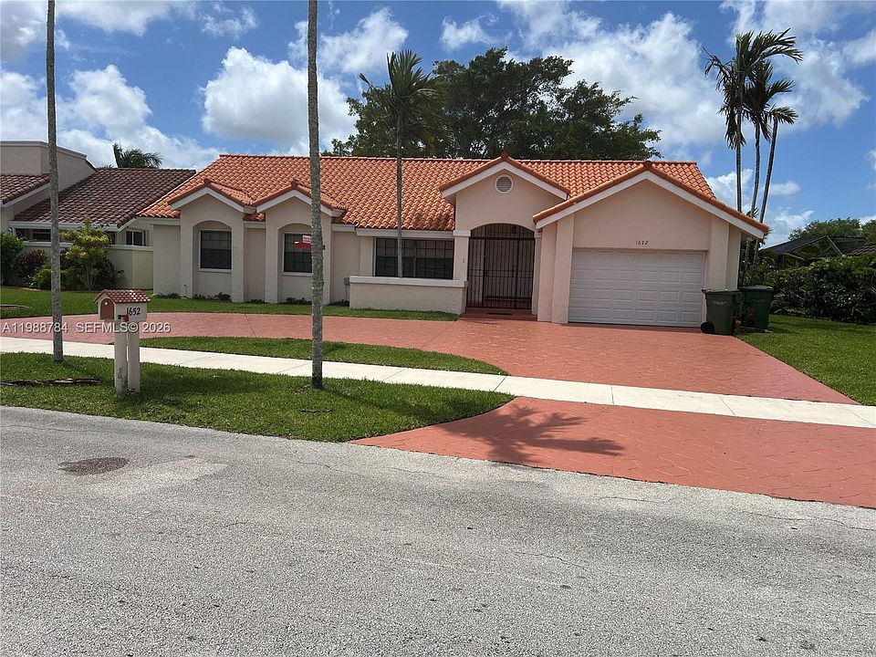 1st image of 1652 Egret Rd