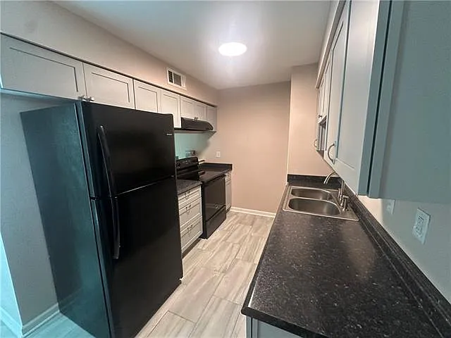 1153 Heather Ln #D — Photo 10