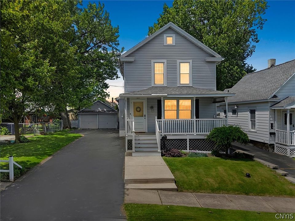 1st image of 211 Norwood Ave