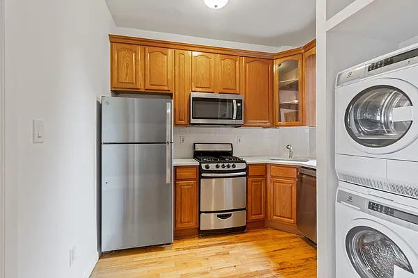 Rented by Corcoran | media 135