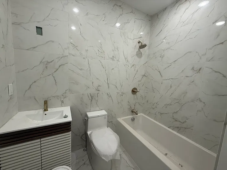 161 Bidwell Ave #1 — Photo 4
