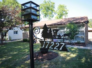 17227 Greenbay Ave, Lansing, IL