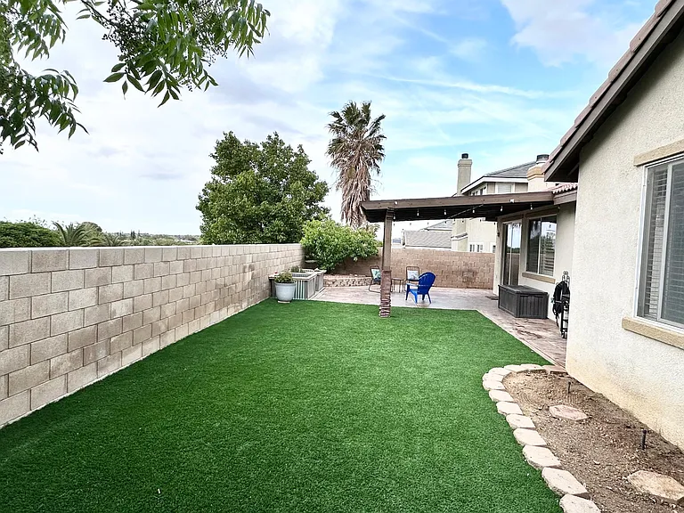 4343 Club Vista Dr — Photo 35