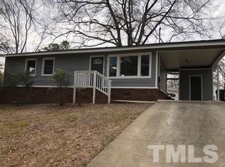 924 Seabrook Rd, Raleigh, NC 27610
