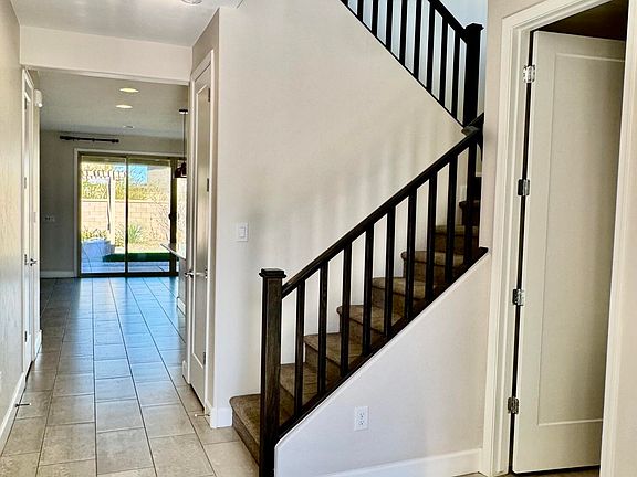 2nd image of 782 W Calle Las Varitas