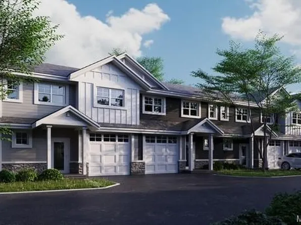 875 Grumman Pl #B-sl2, Comox, BC V9M 4H9