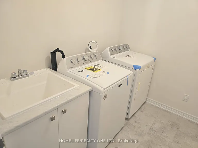 1493 Davis Loop S — Photo 31