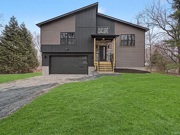 5th image of 93 York Road S