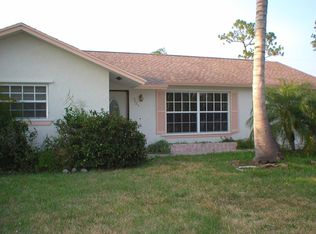 7525 Seabreeze Dr, Lake Worth, FL 33467