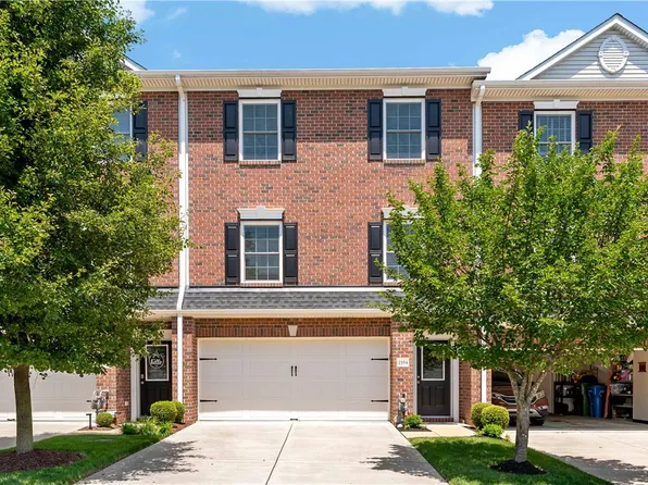 2894 E May St, Pittsburgh, PA 15234