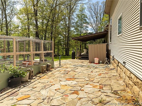 4th image of 2041 W Walnut Ridge Road