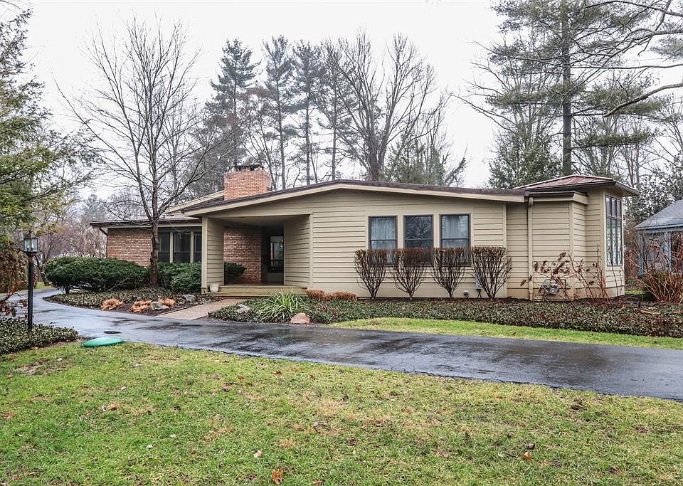 1st image of 918 Elm Ave