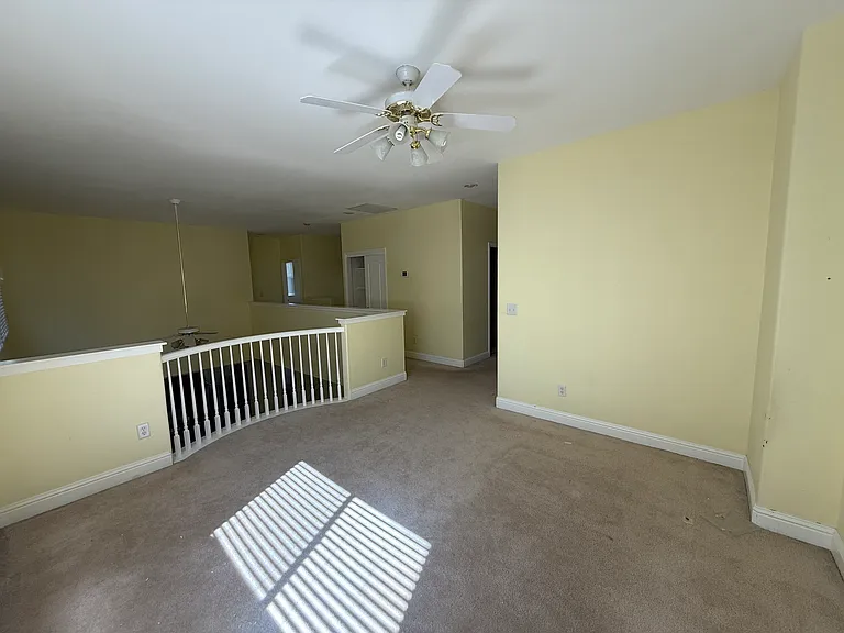 2616 Robinwood Ave — Photo 9