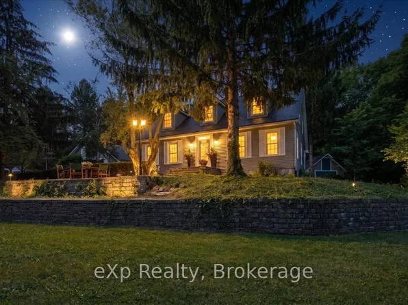 2039 Blacklock St, Milton, ON L0P 1B0