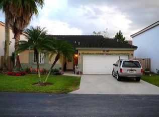 15762 SW 74th St, Miami, FL 33193