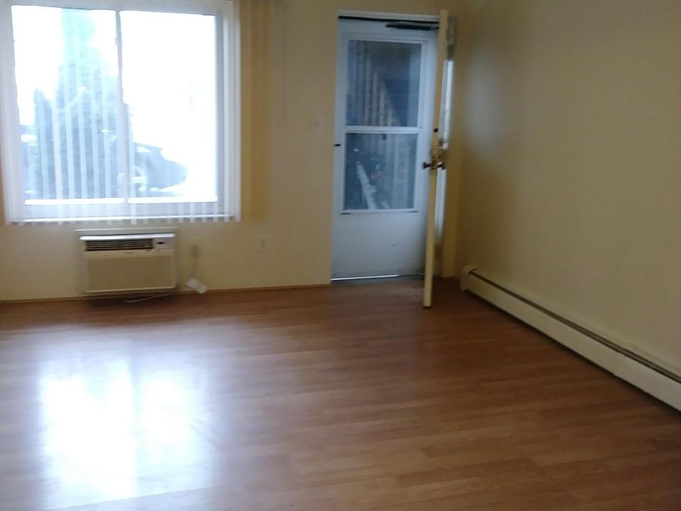 1st image of 3295 Coolidge Hwy #2