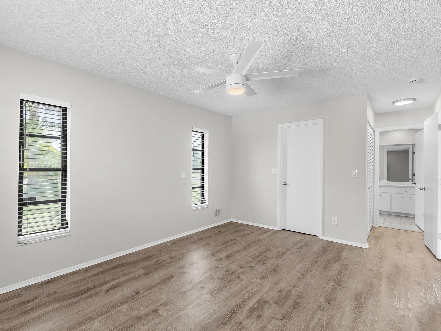 10260 Deerwood Avenue - 1 — Photo 2