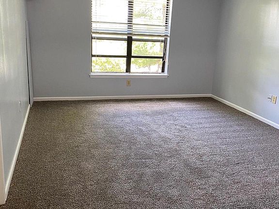 3rd image of 149 Valley Vista Dr #213