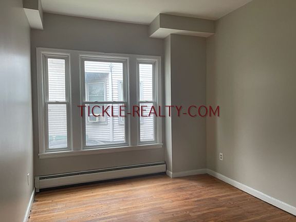 4th image of 681 Averill Ave #685