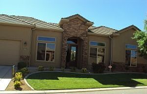 1st image of 221 N Emeraud Dr #2