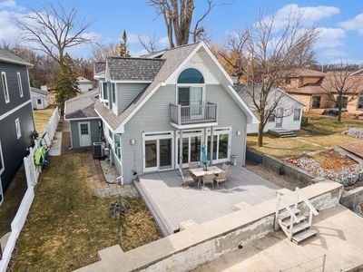 371 Killarney Beach Rd, Bay City, MI, 48706