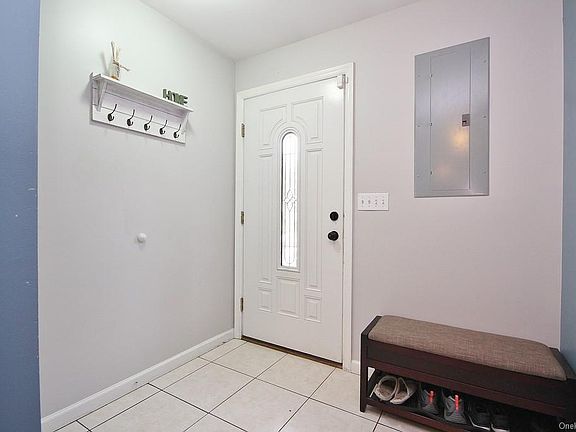 2nd image of 42 Leonard St