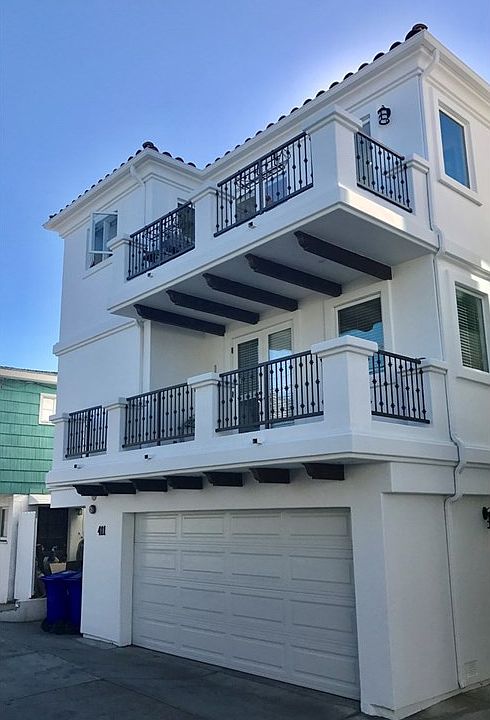 1st image of 411 Crest Dr