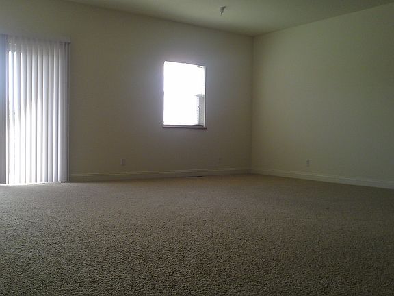 4th image of 848 W Trailcreek Dr