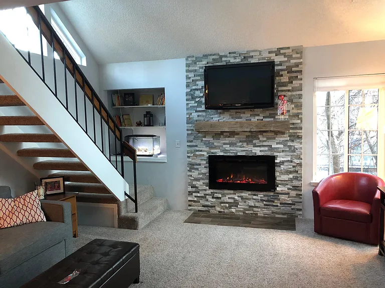 Spine Rd — Photo 3