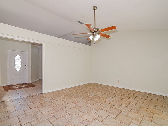 4th image of 8000 Stirrupwood Ct