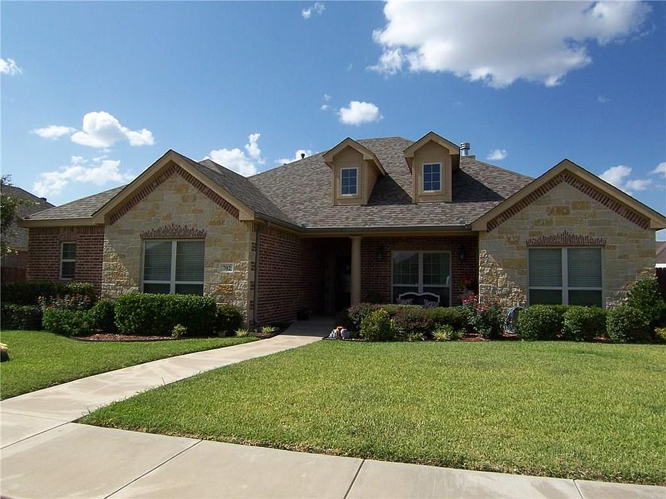 1st image of 702 Benelli Dr