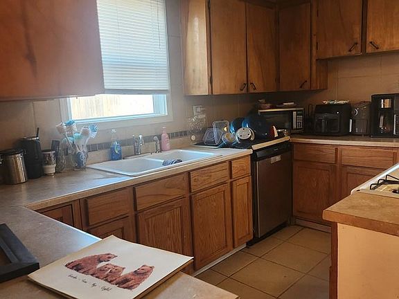 2nd image of 1136 E Routt Ave