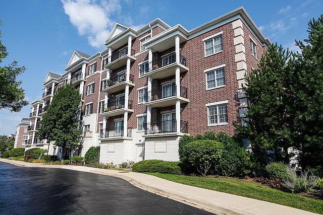 1st image of 412 McDaniels Cir #16