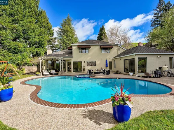 4060 Sugar Maple Dr, Danville, CA 94506