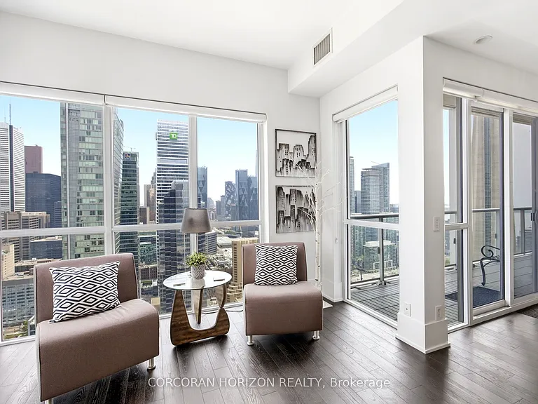 300 Front St W #4403 — Photo 9